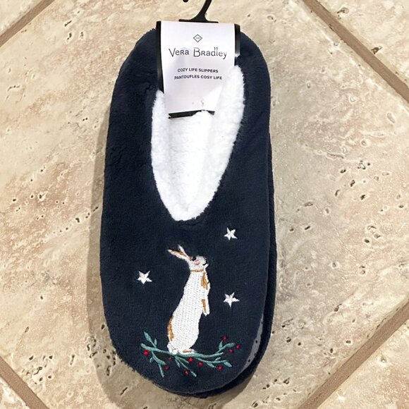 VERA BRADLEY COZY FLEECE SLIPPERS:NWT  WINTER FOREST  MEDIUM - Picture 1 of 10